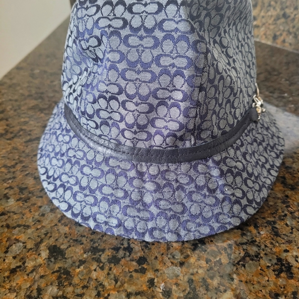 Coach signature bucket hat